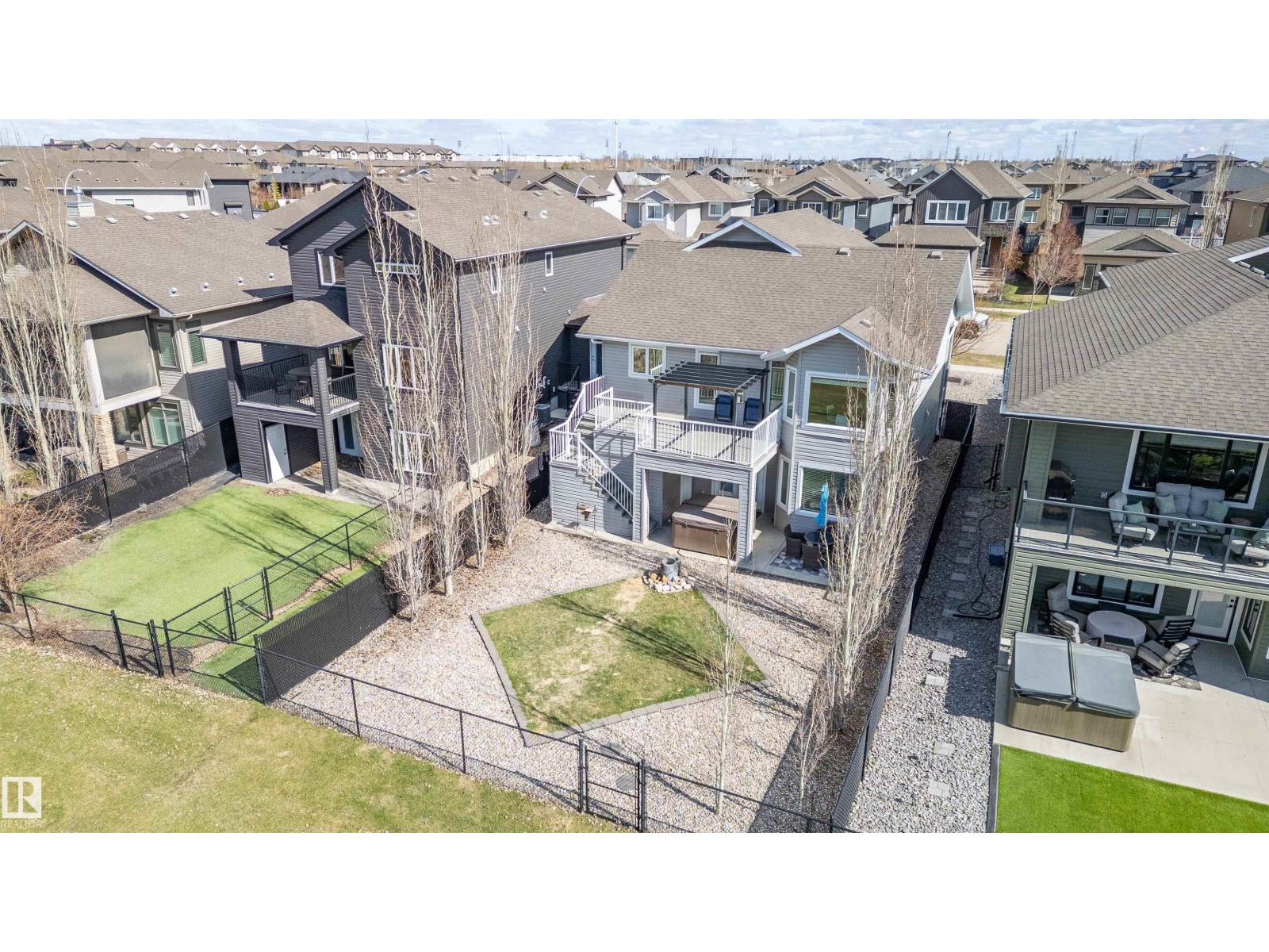 437 MEADOWVIEW DR - 5