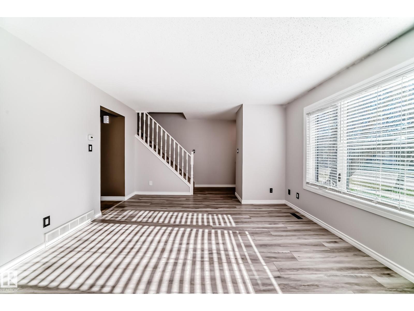 10226 152 ST NW - 13