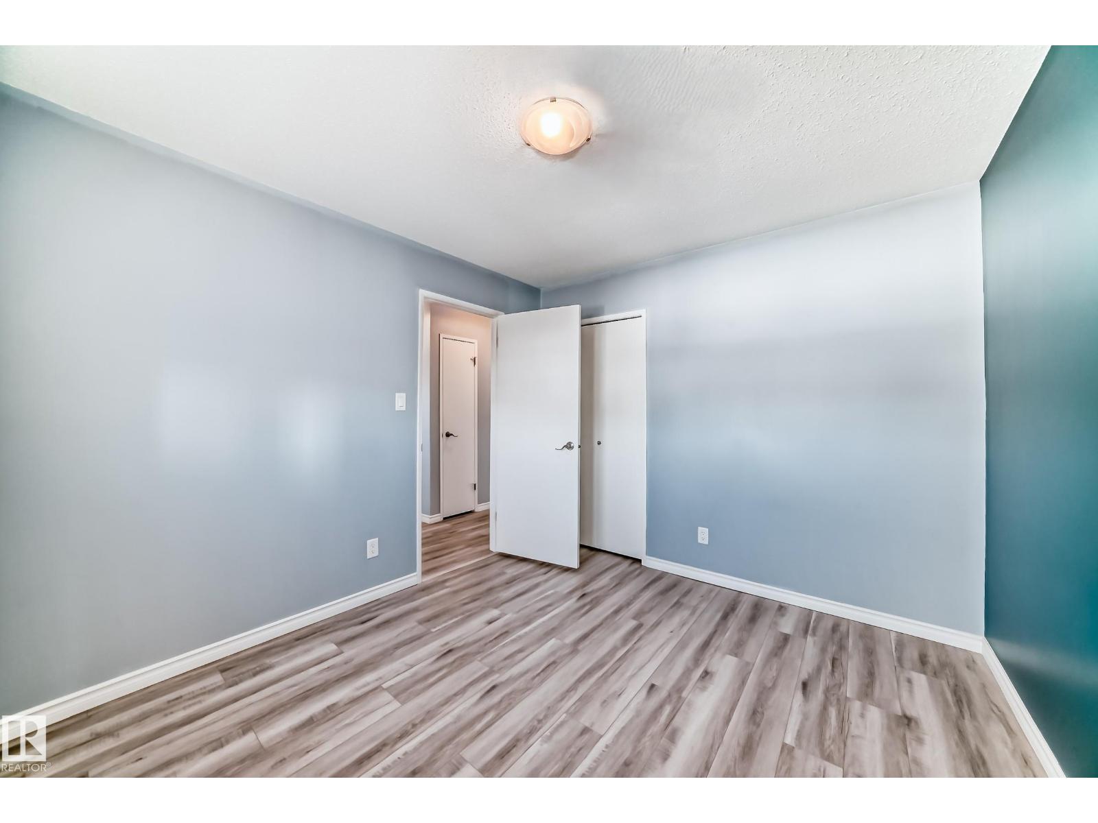 10226 152 ST NW - 33