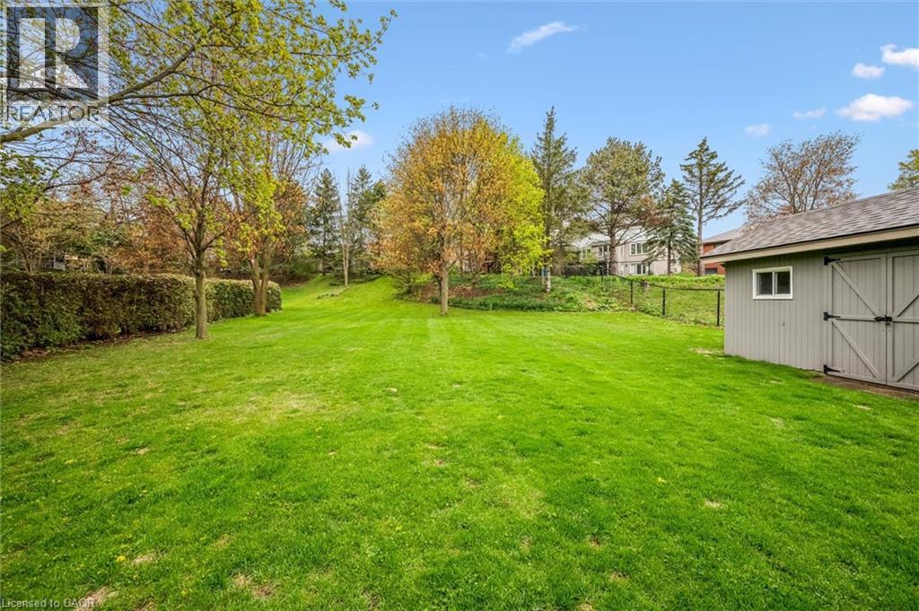 82 CORFIELD Drive - 42