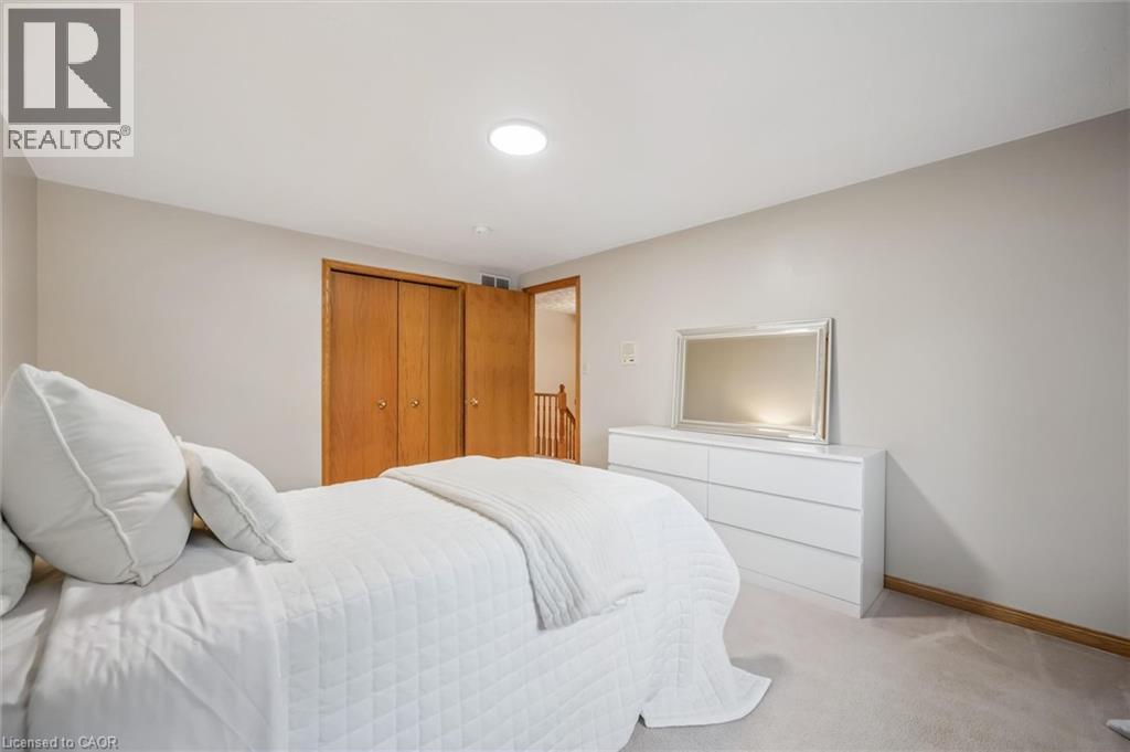 82 CORFIELD Drive, Kitchener, Ontario, N2A3W9 — Photo 35