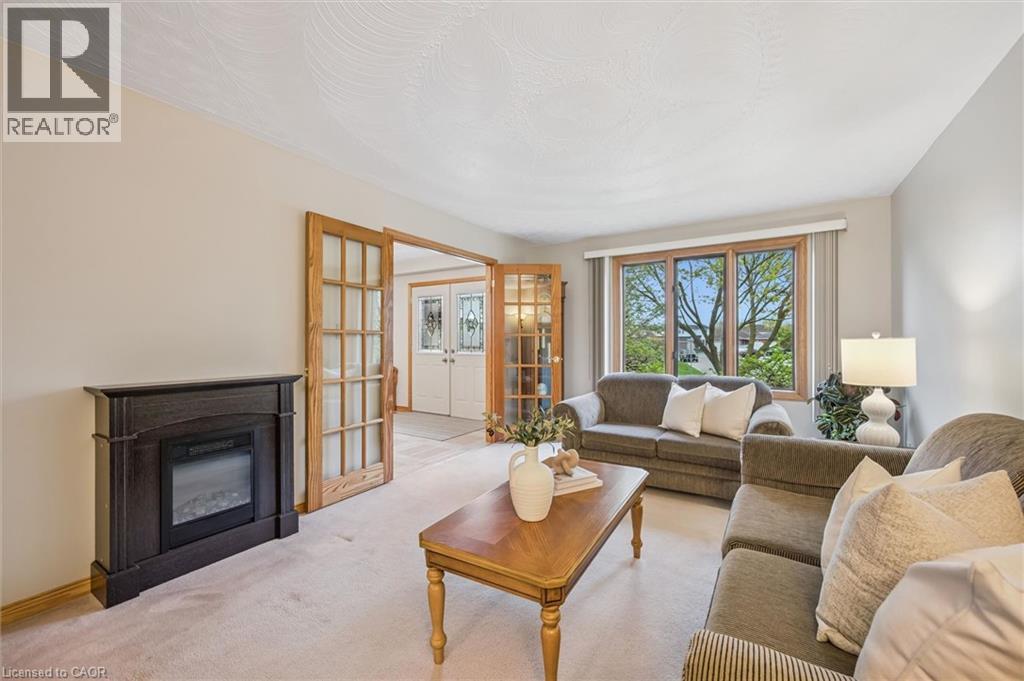 82 CORFIELD Drive - 9
