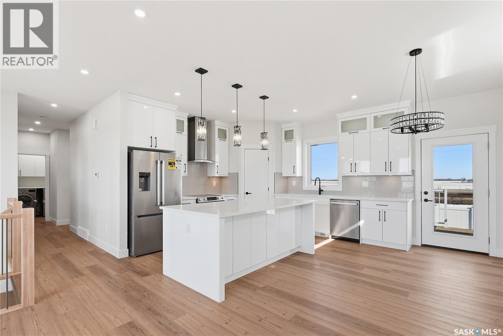816 Ballesteros CRESCENT - 9