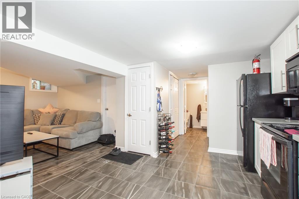 4 HUDSON Drive, St. Catharines, Ontario, L2M2J3 — Photo 18