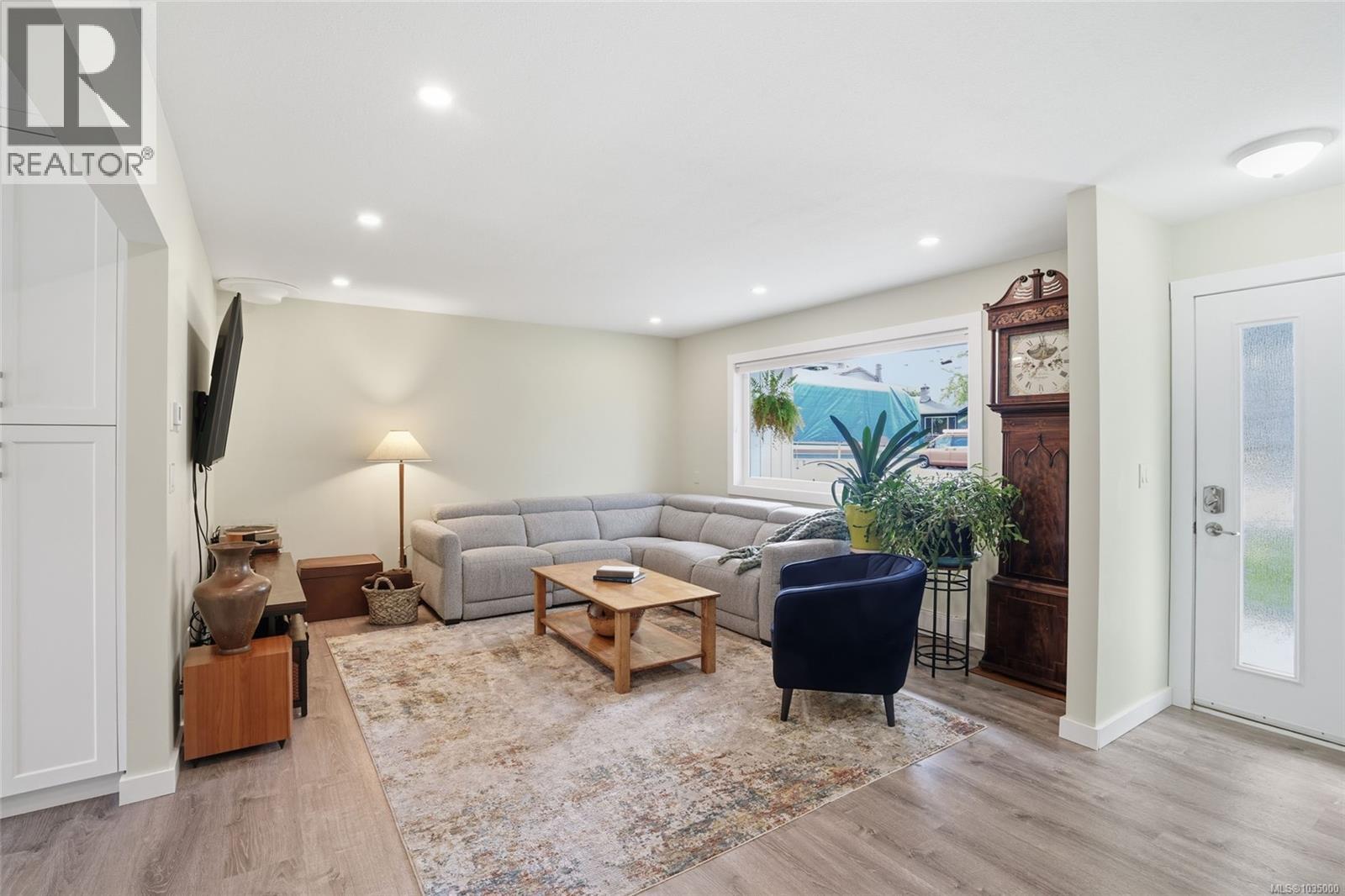 668 Foster Dr - 14