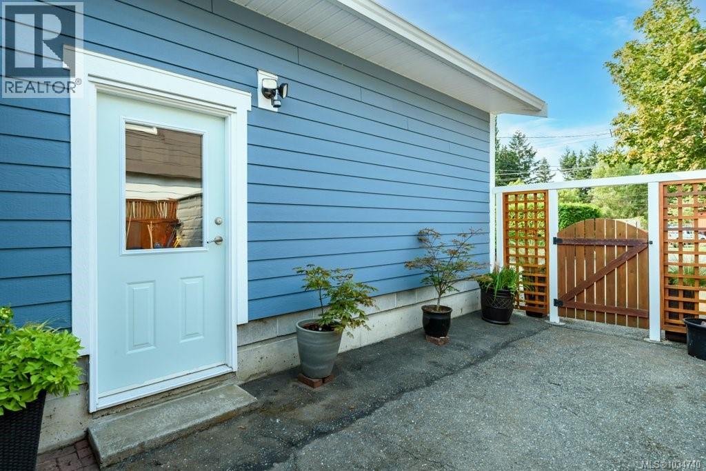 1938 Singing Sands Rd - 29