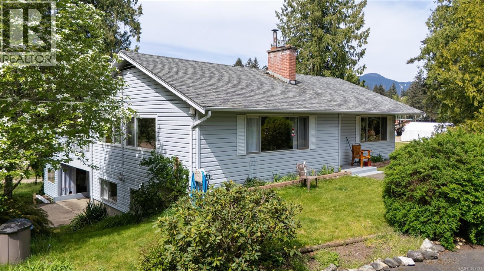 399 Arbutus Ave W - Image 2
