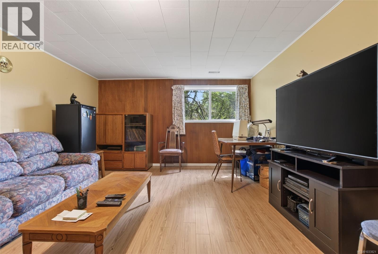 399 Arbutus Ave W - 21