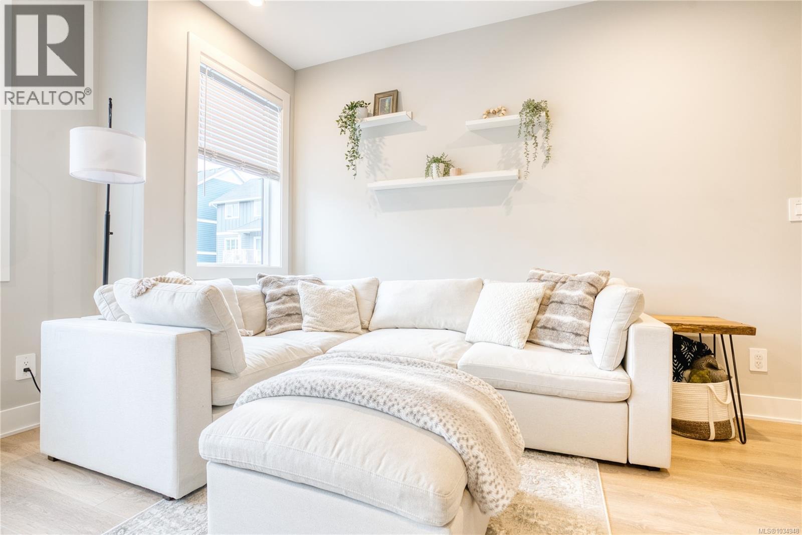 2816 Aster Crt - Image 2
