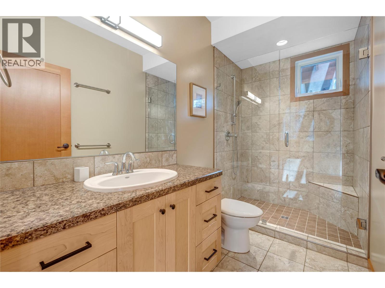 1702 Thornber Street, Summerland