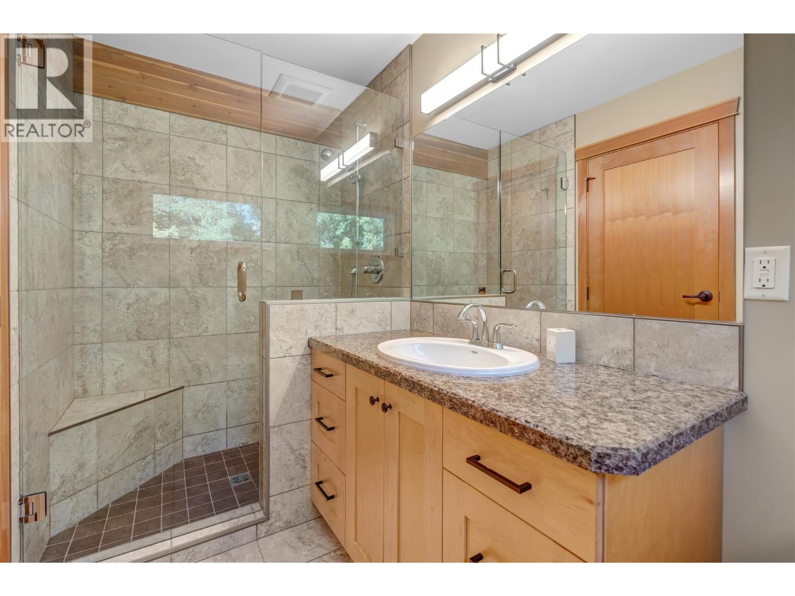 1702 Thornber Street, Summerland
