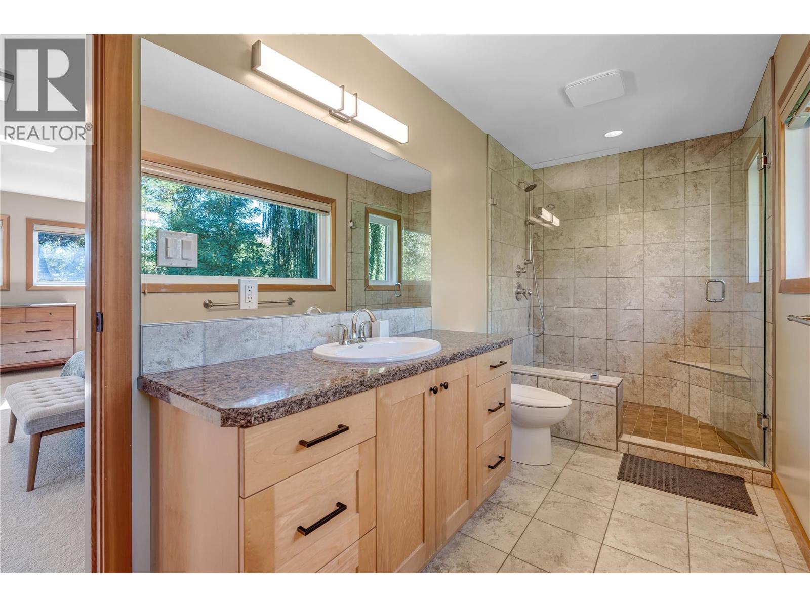 1702 Thornber Street, Summerland