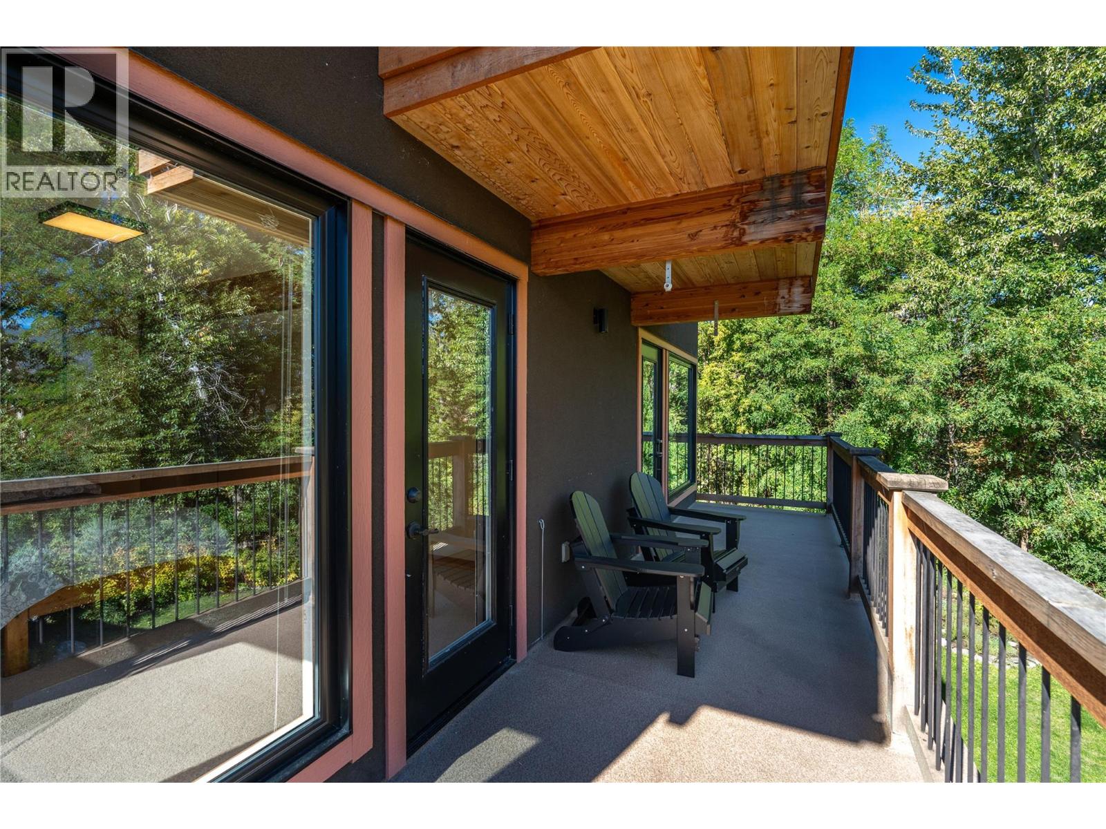 1702 Thornber Street, Summerland