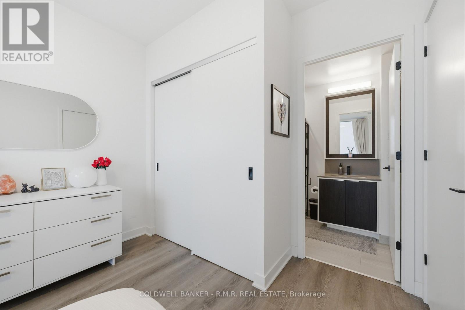 #2707 36 ZORRA STREET - 10