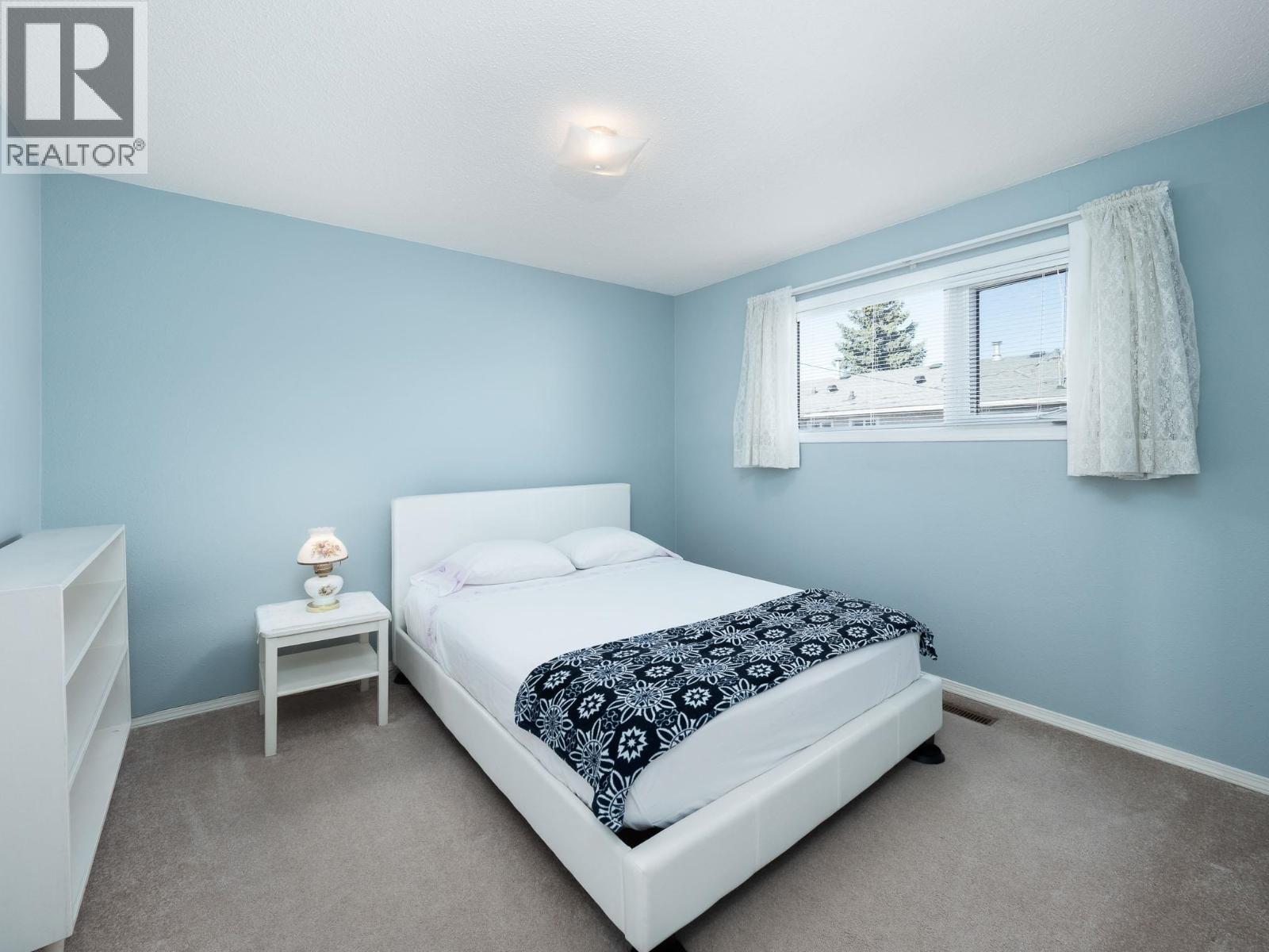 #H104 1900 STRATHCONA AVENUE - 11