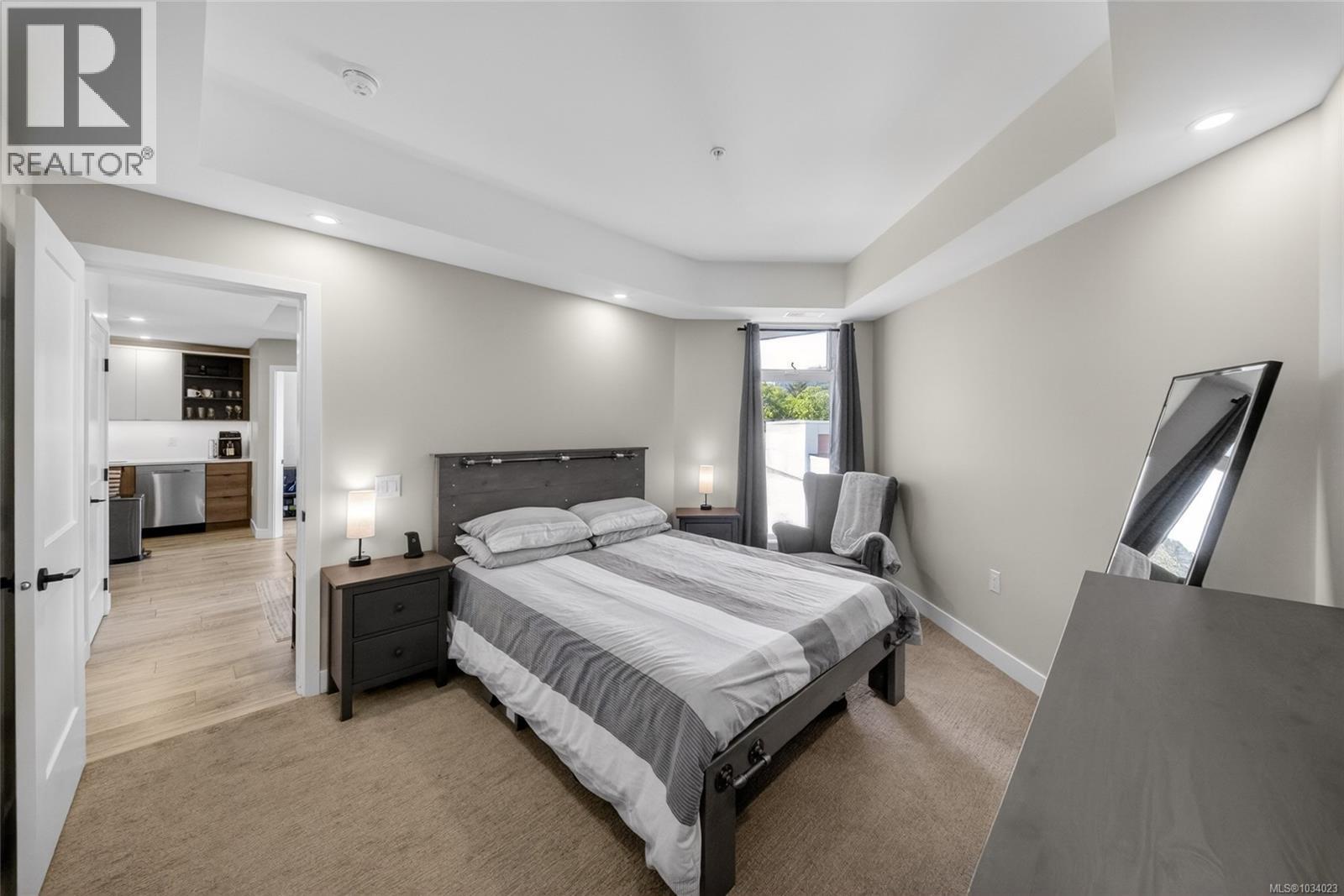 #405 950 Whirlaway Cres - 12