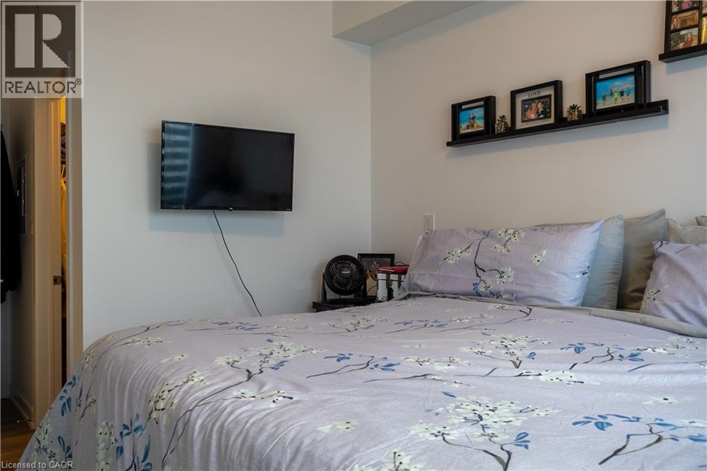 #1005 450 DUNDAS Street E - 23