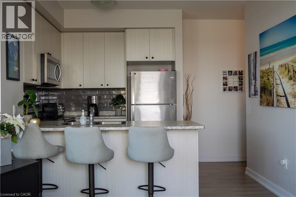 450 DUNDAS Street E Unit# 1005, Waterdown, Ontario, L8B1Z2 — Photo 6