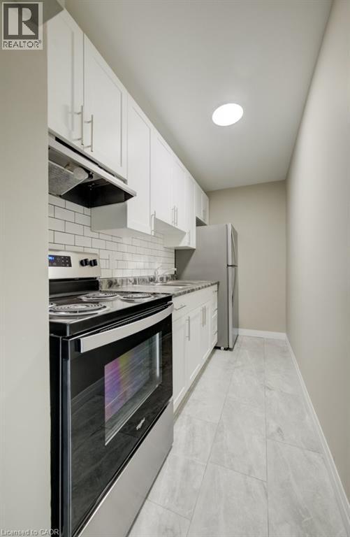 267 CLYDE Road Unit# 14, Cambridge, Ontario, N3H1C4 — Photo 11