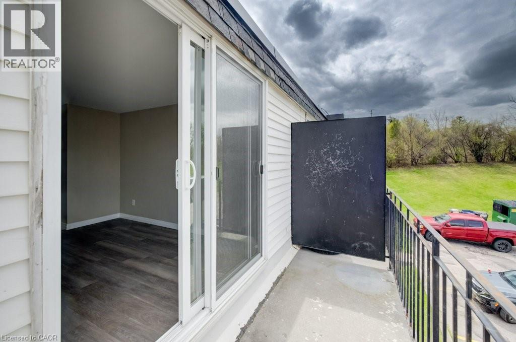 267 CLYDE Road Unit# 14, Cambridge, Ontario, N3H1C4 — Photo 6