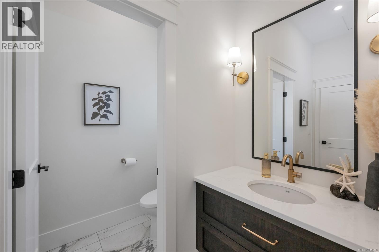 452 Pelican Dr - 33