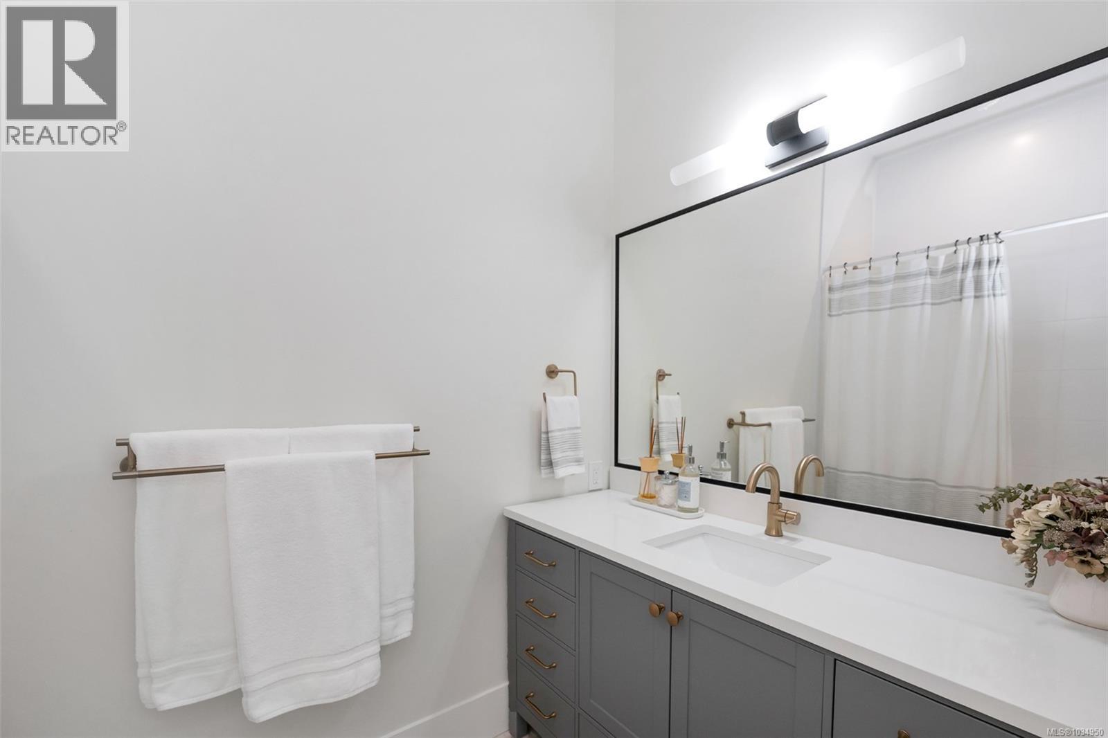 452 Pelican Dr - 34