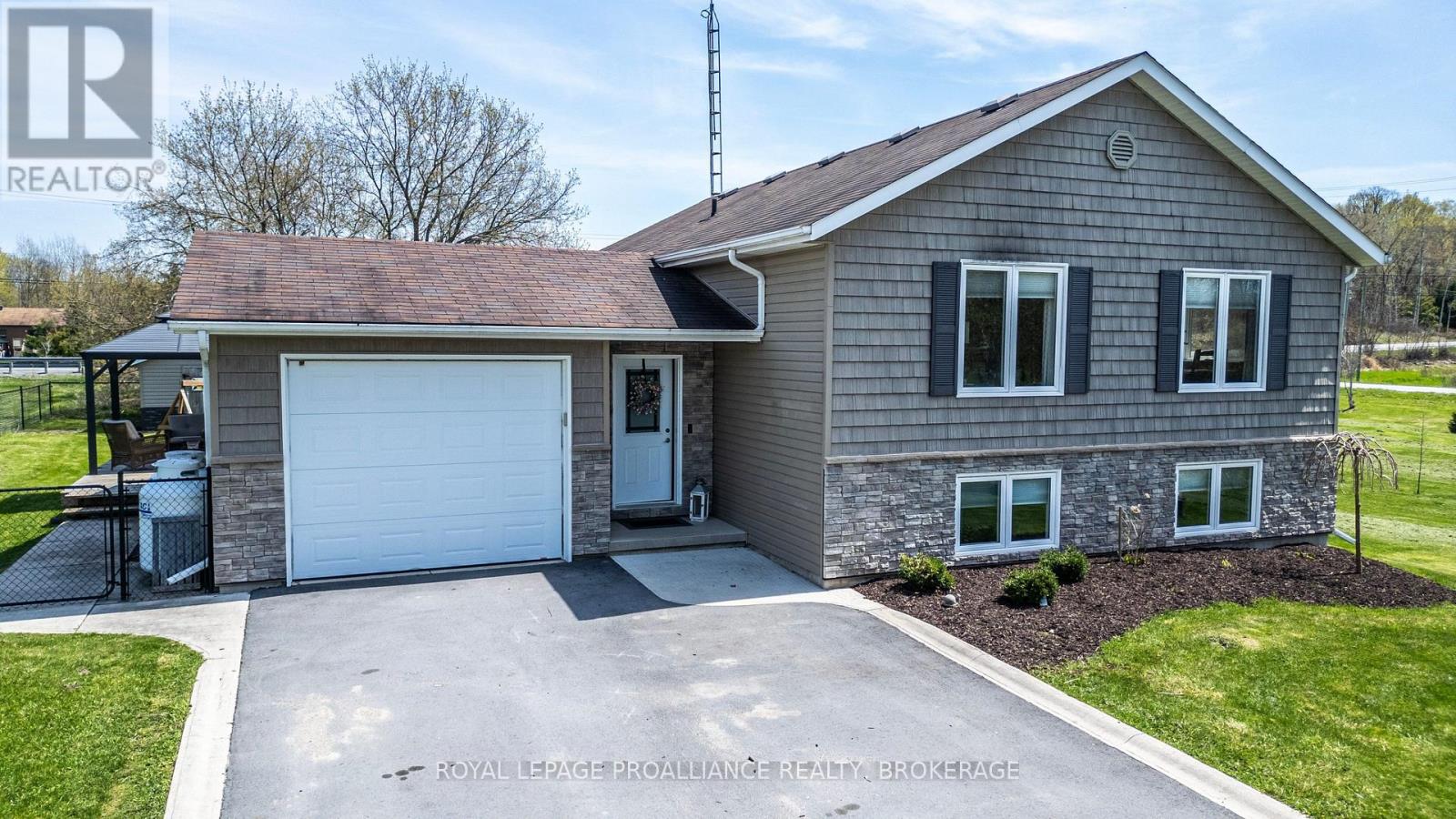 4153 MANGAN BOULEVARD - Image 3