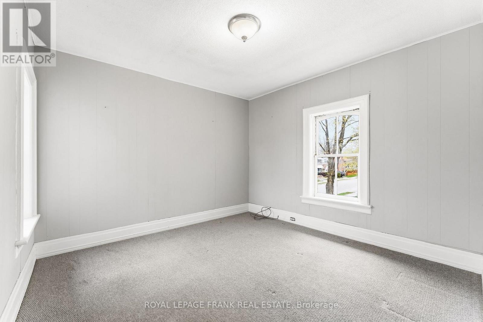 36 MILL STREET - 8