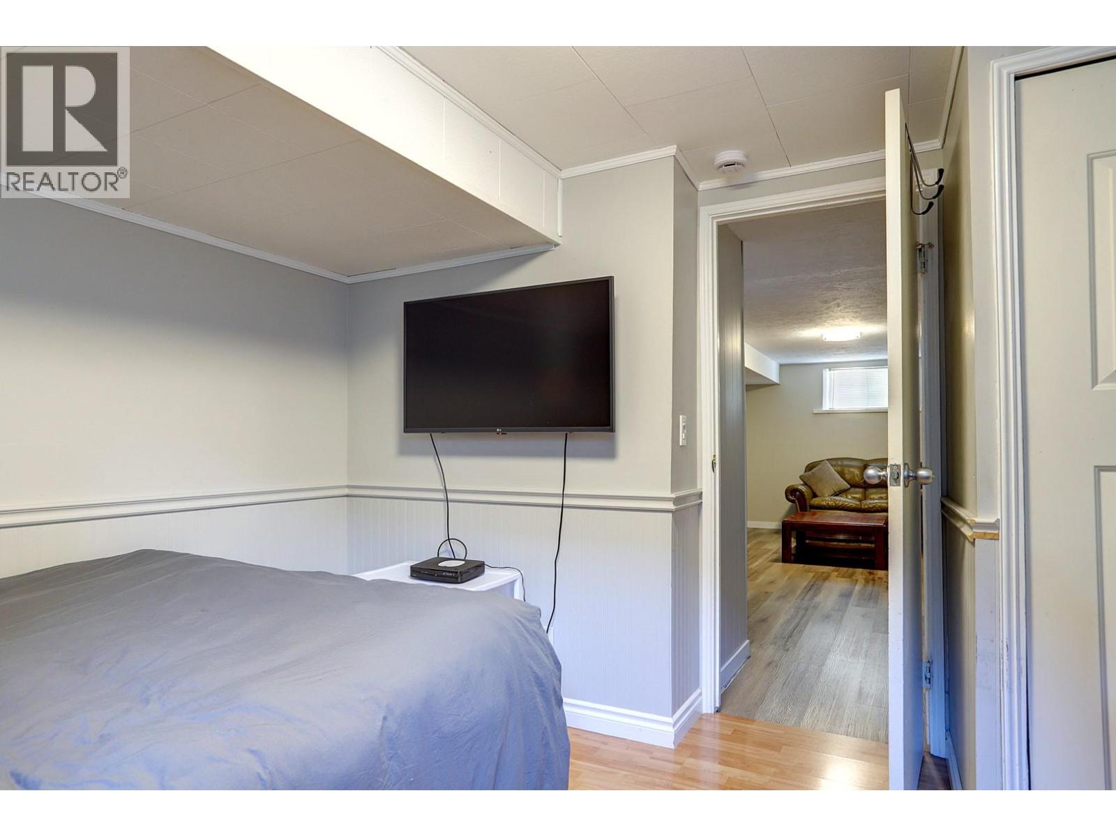 3204 24 Street - 45