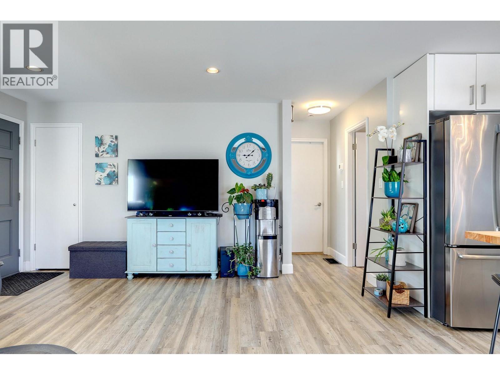 3204 24 Street - 13