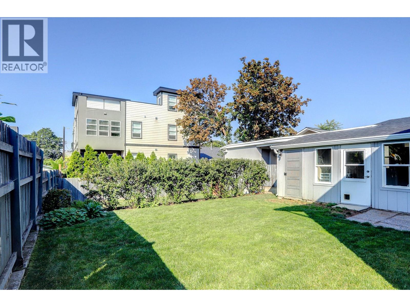 3204 24 Street - 49