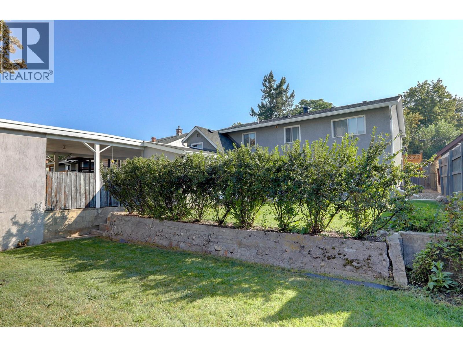 3204 24 Street - 53