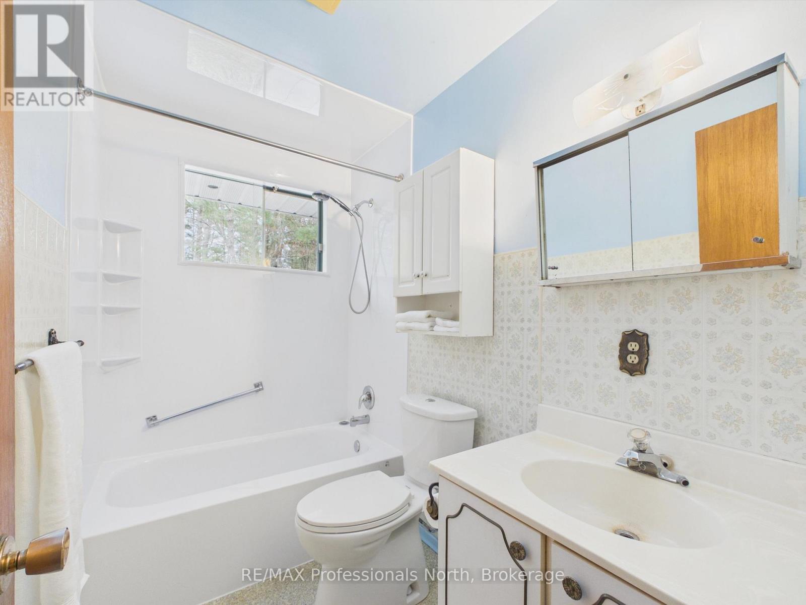 11 BEACON LANE - 20