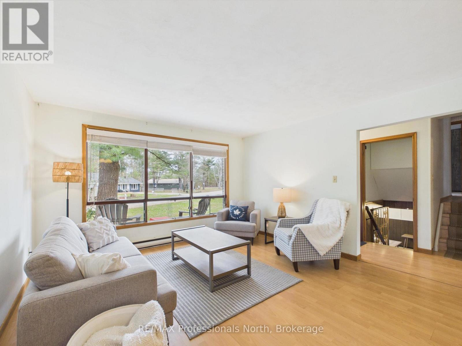 11 BEACON LANE - 8