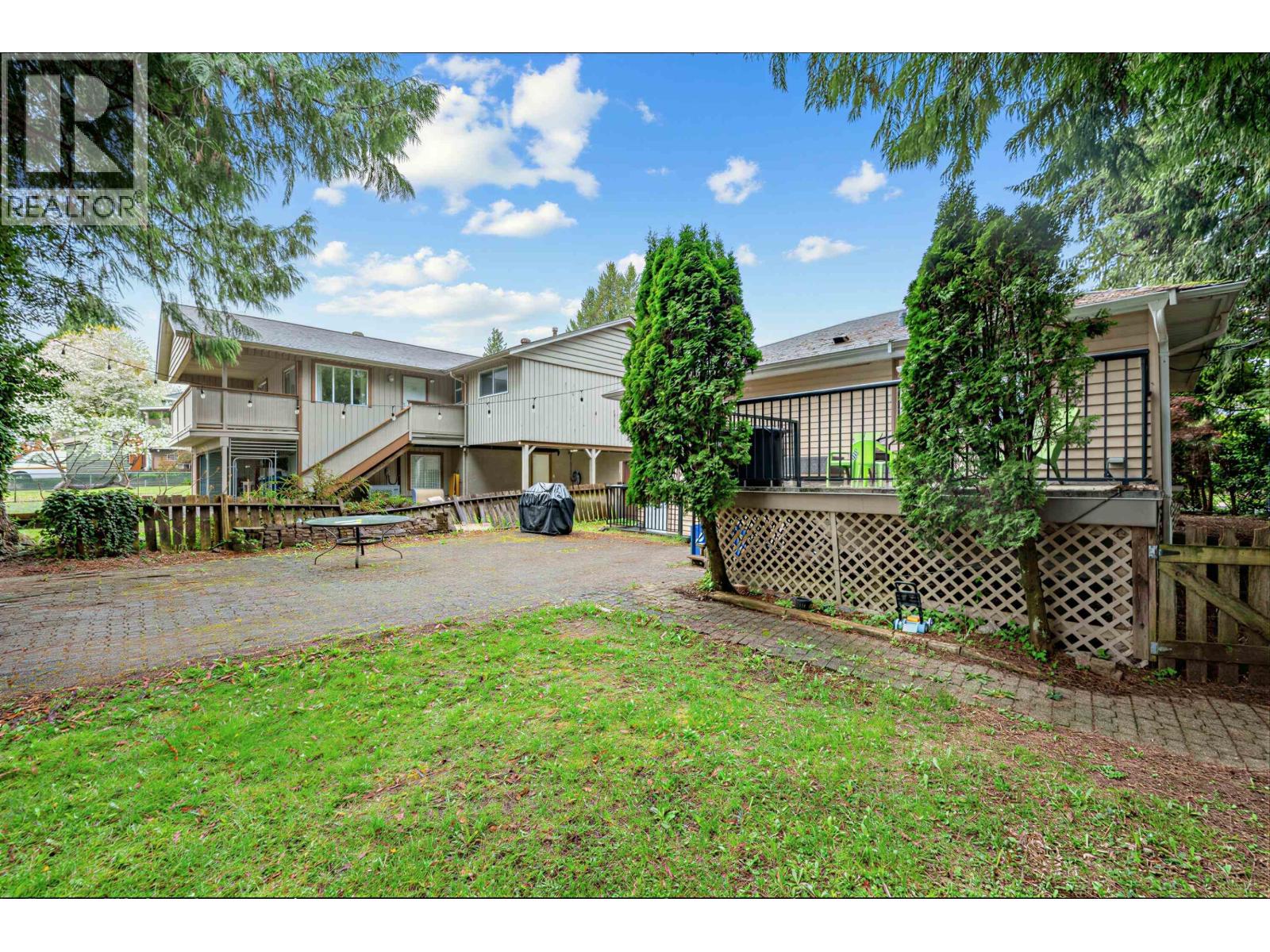 1095 E 29TH STREET, North Vancouver