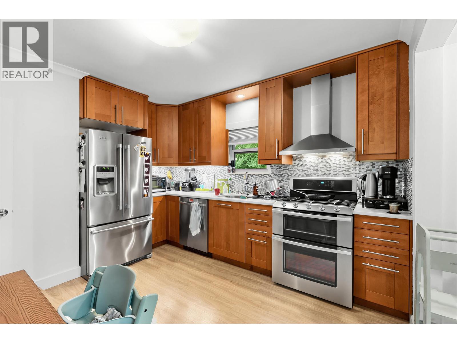 1095 E 29TH STREET, North Vancouver