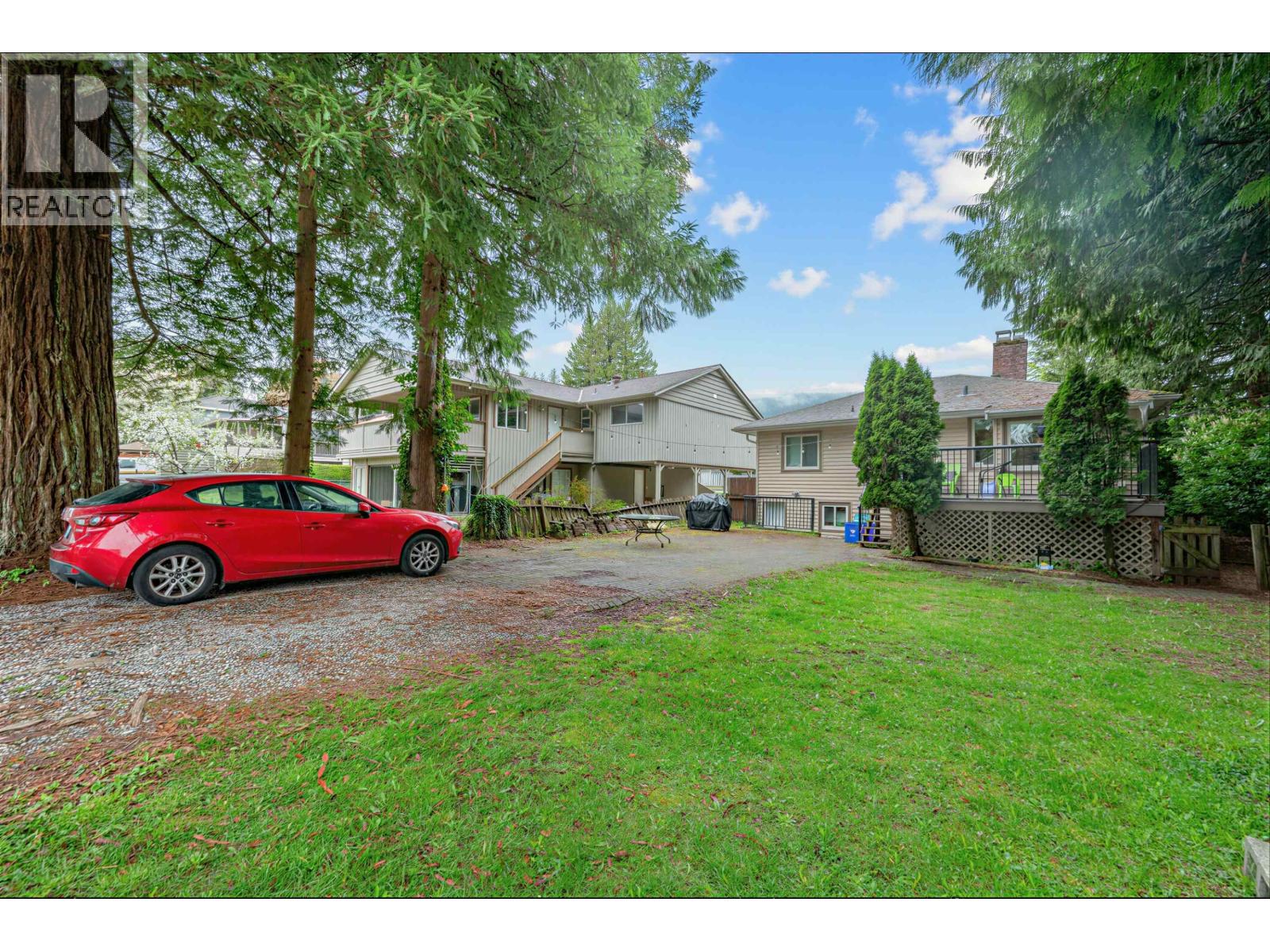 1095 E 29TH STREET, North Vancouver