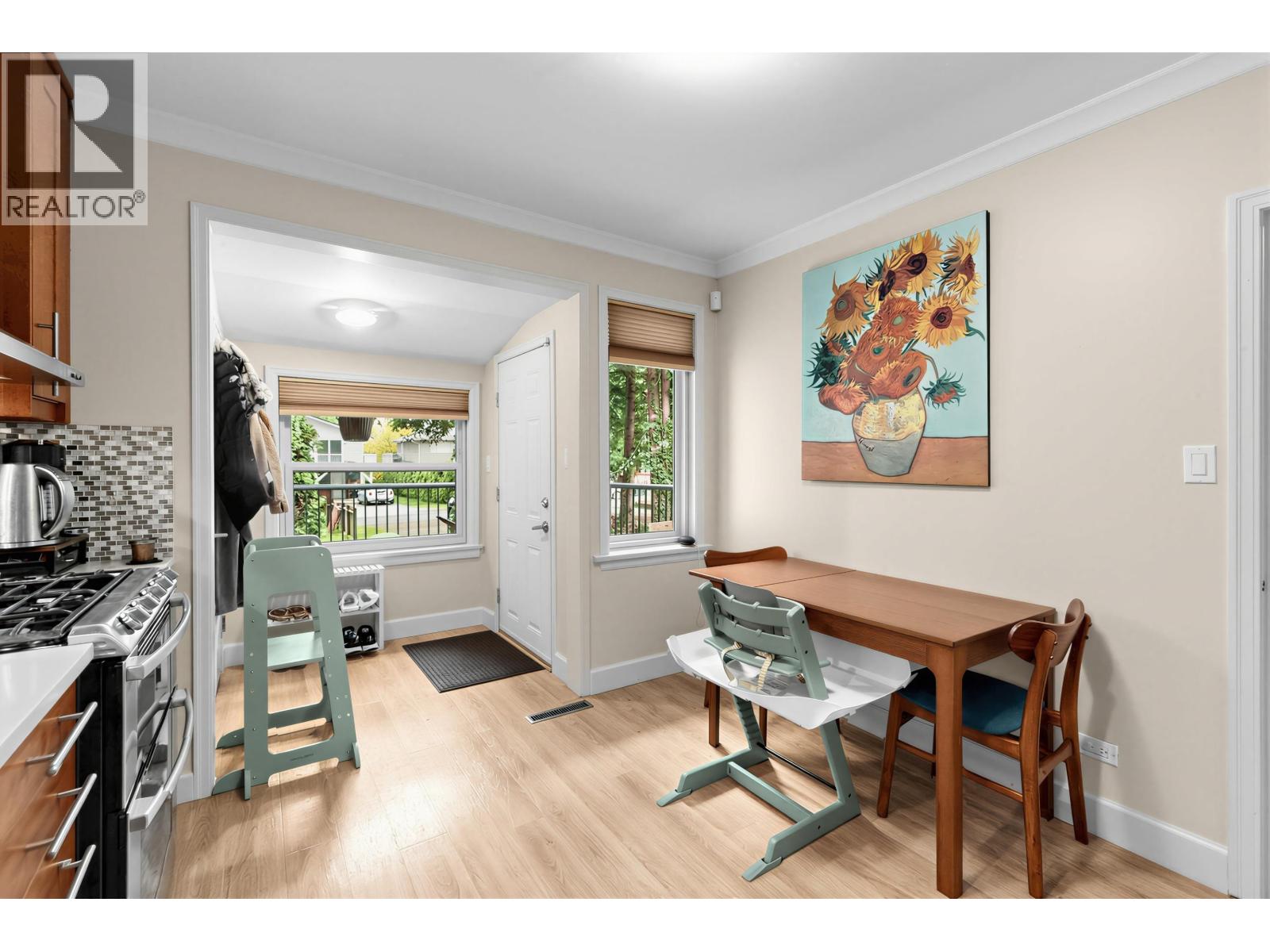 1095 E 29TH STREET, North Vancouver