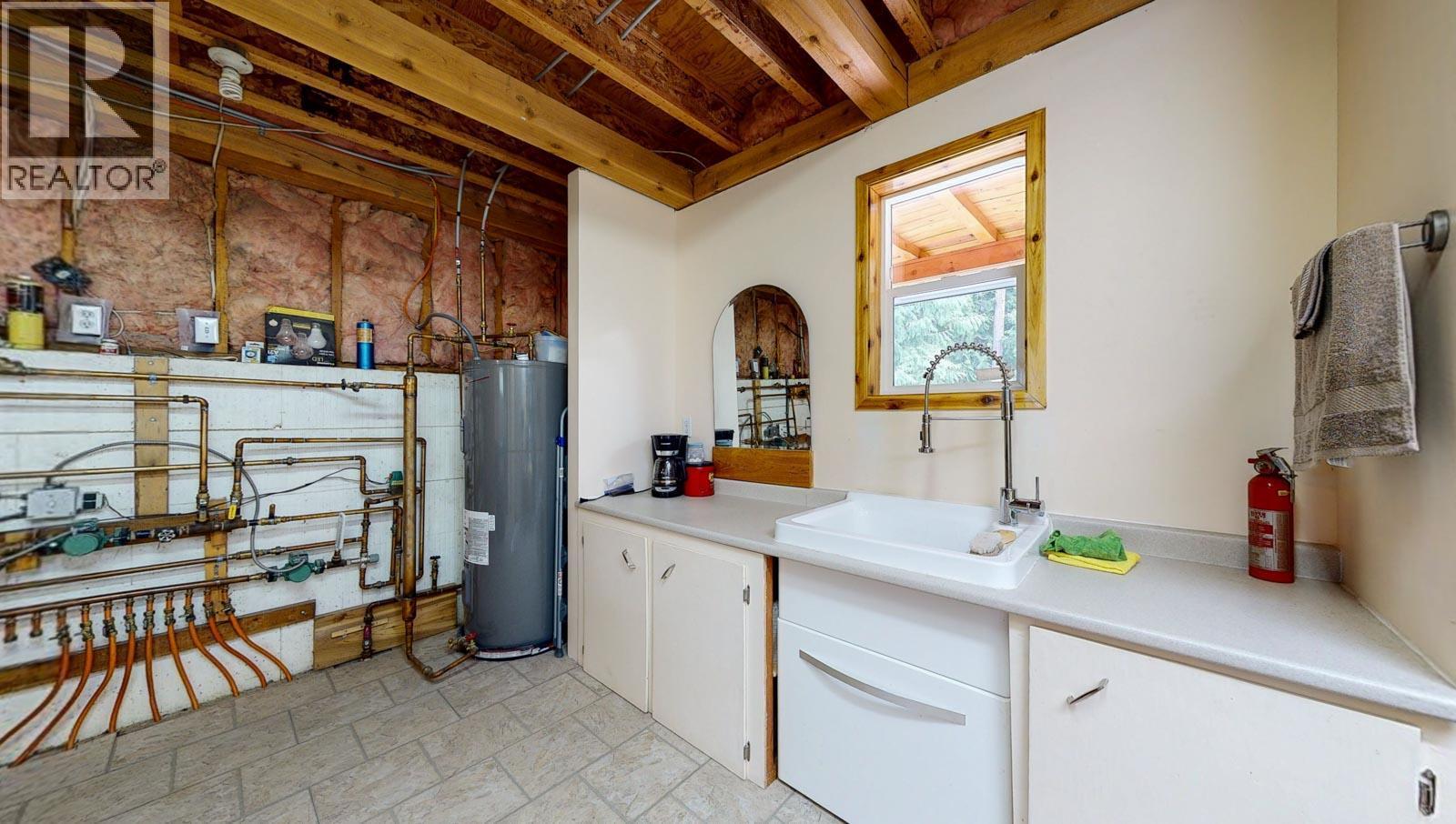  2681 Trans Canada Hwy. Other, Sorrento