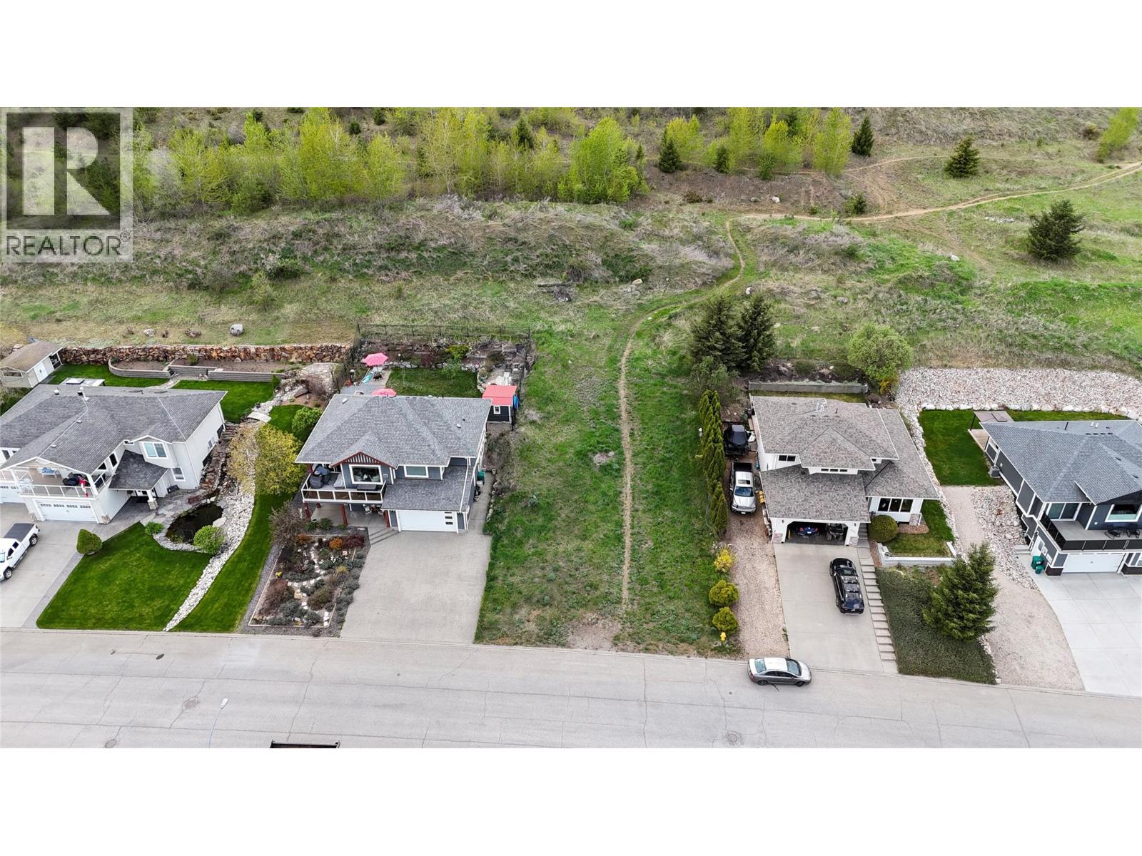 2000 Mountain View Avenue - 5