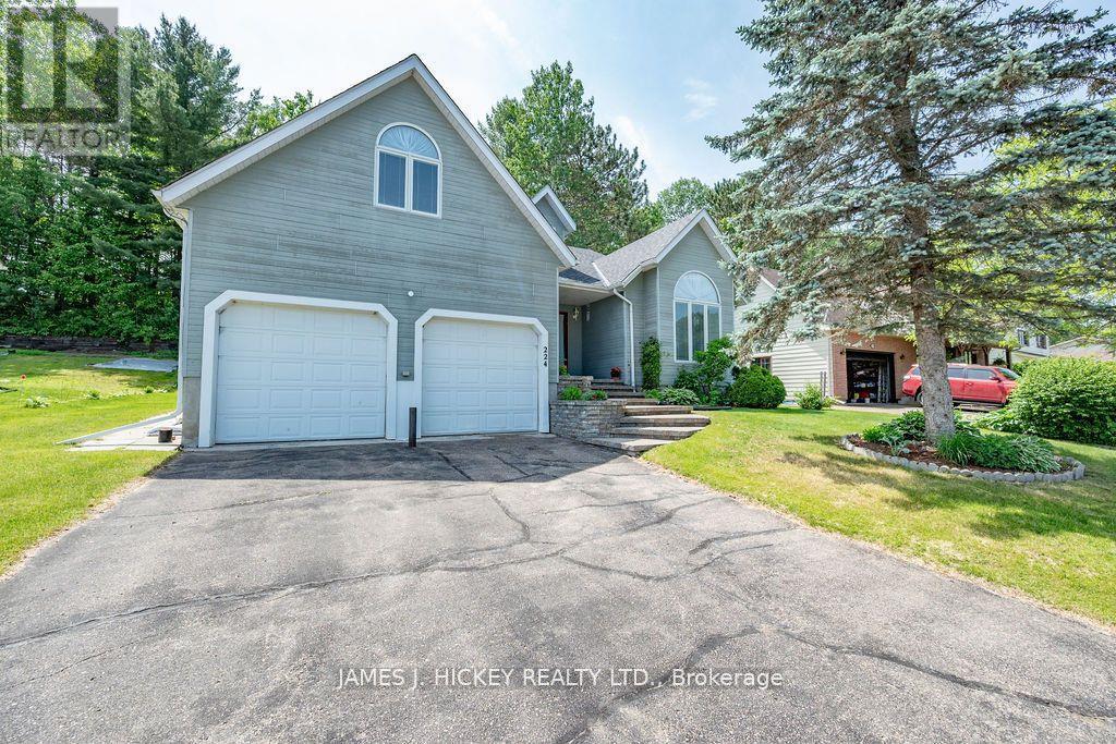 224 THOMAS STREET - 1
