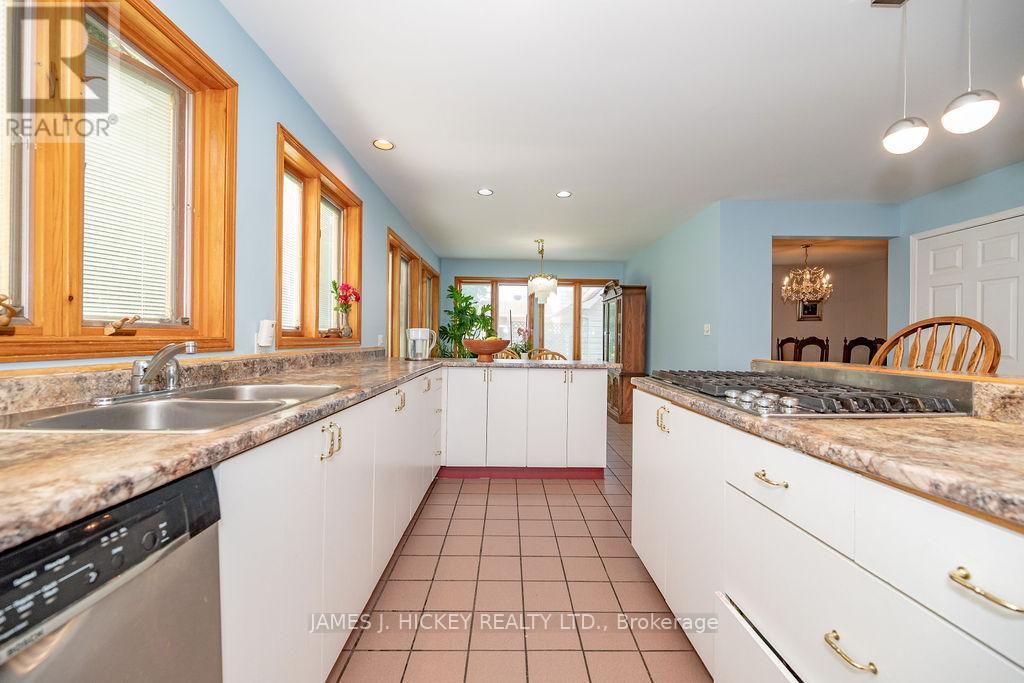 224 THOMAS STREET - 10