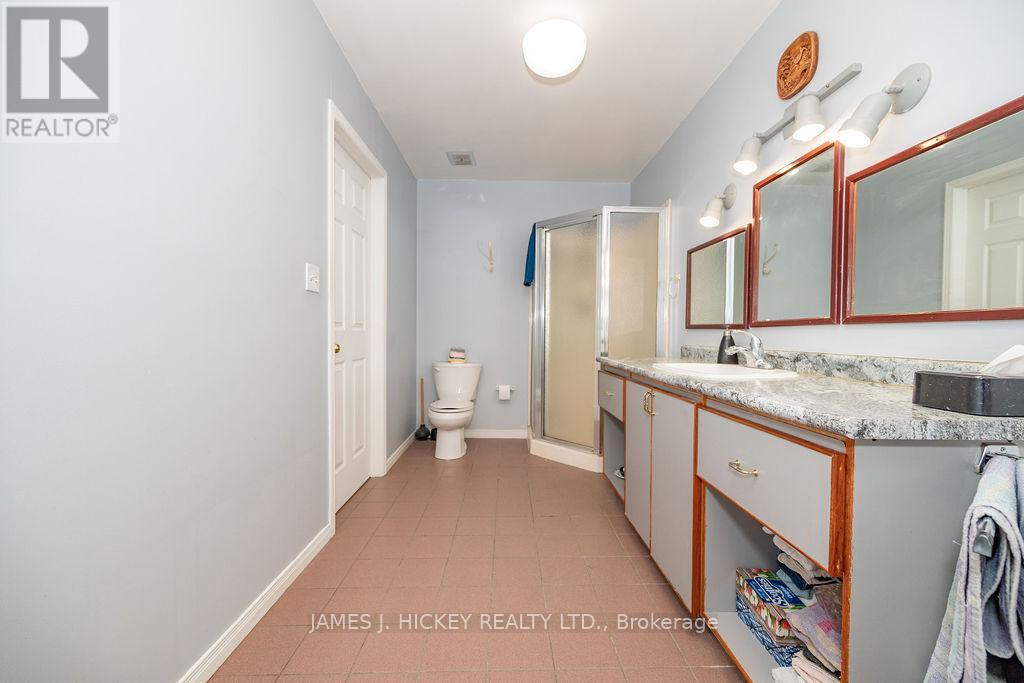 224 THOMAS STREET - 23