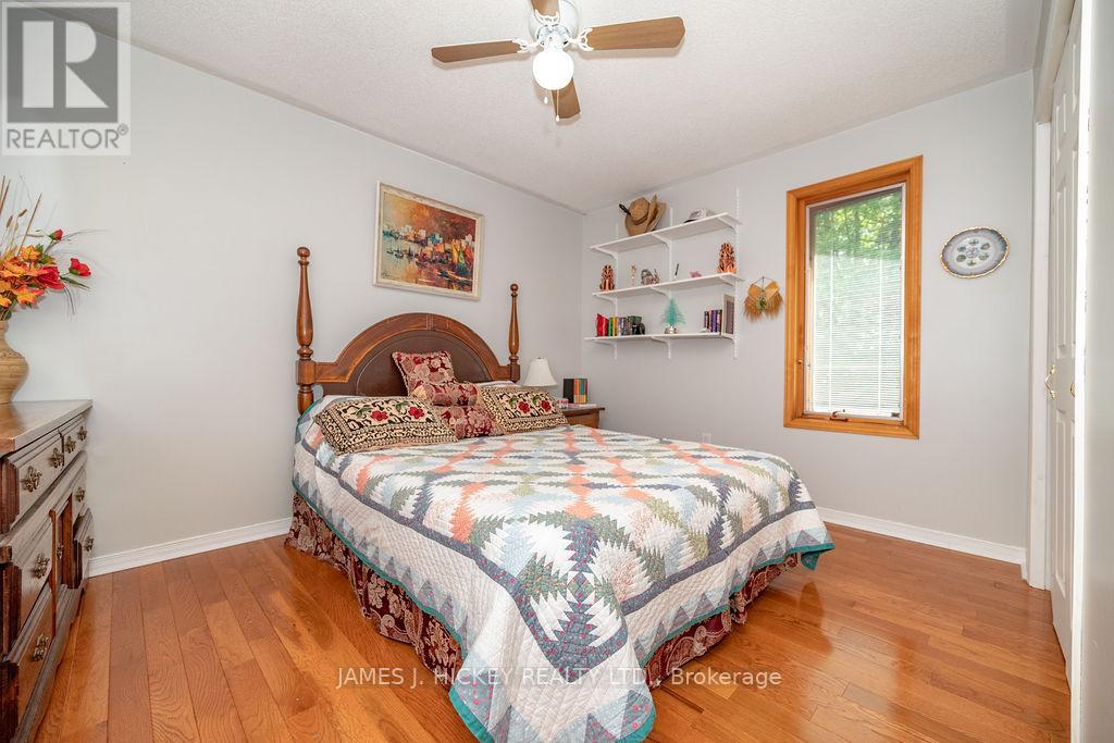 224 THOMAS STREET - 25