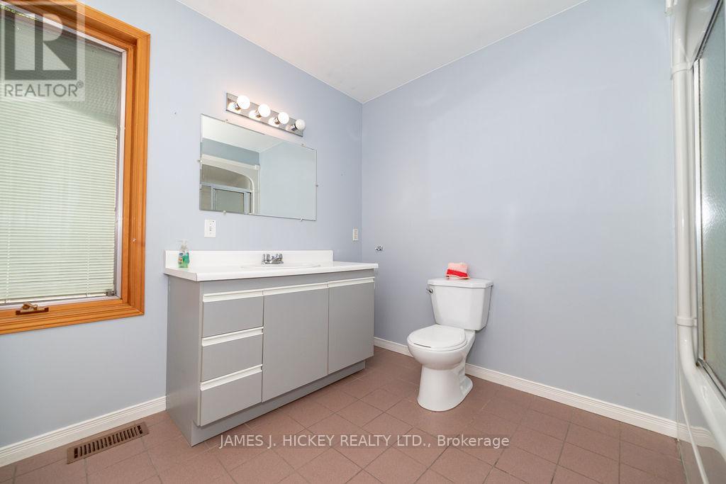 224 THOMAS STREET - 27