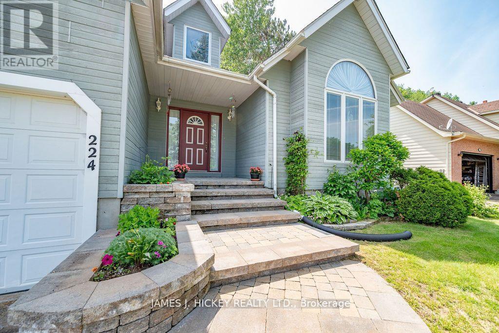 224 THOMAS STREET - 3