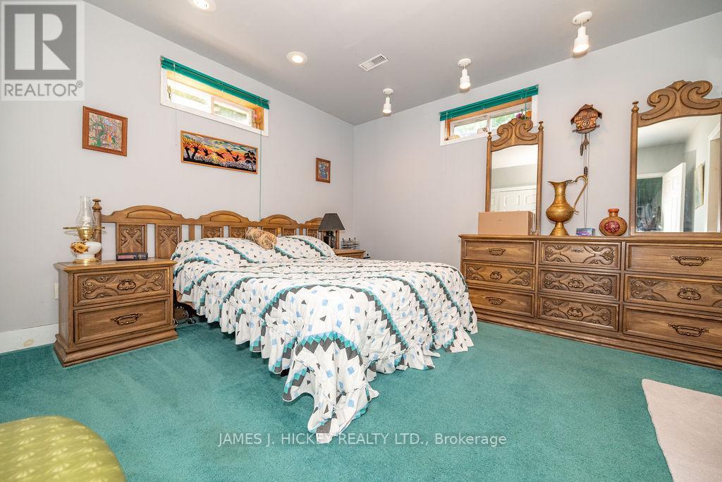 224 THOMAS STREET - 32