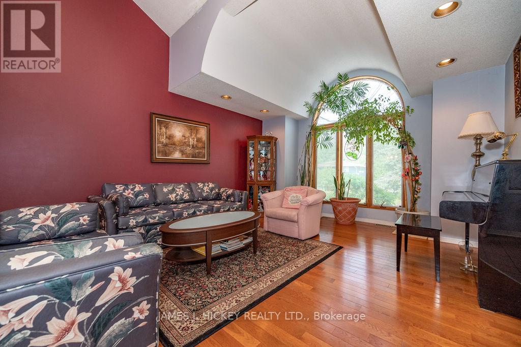 224 THOMAS STREET - 5