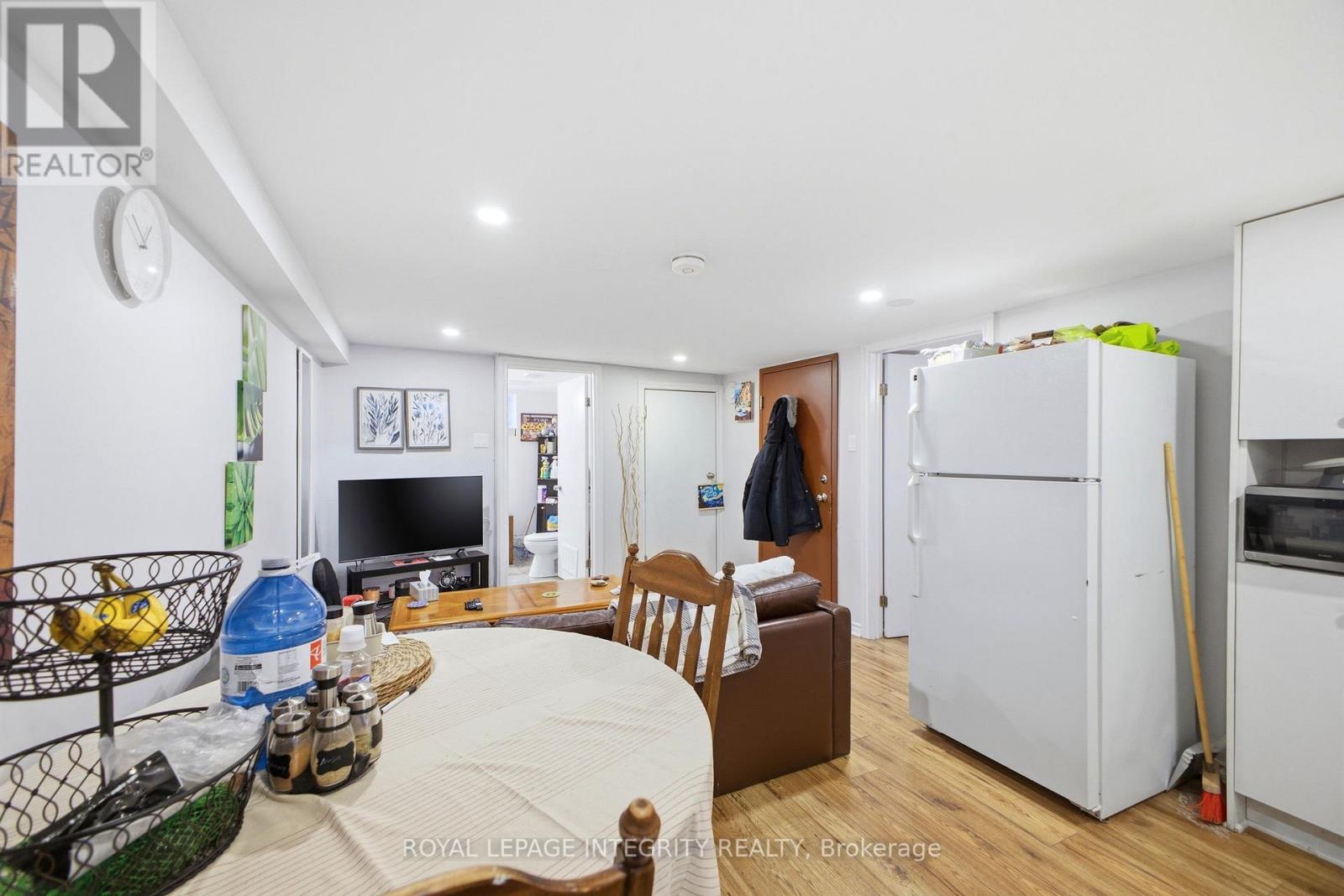 1 Bed, 1 Bath Multi-Family for Rent in Ottawa – B – 172 COBOURG STREET, Ottawa – MLS# X13097530 - Image 9