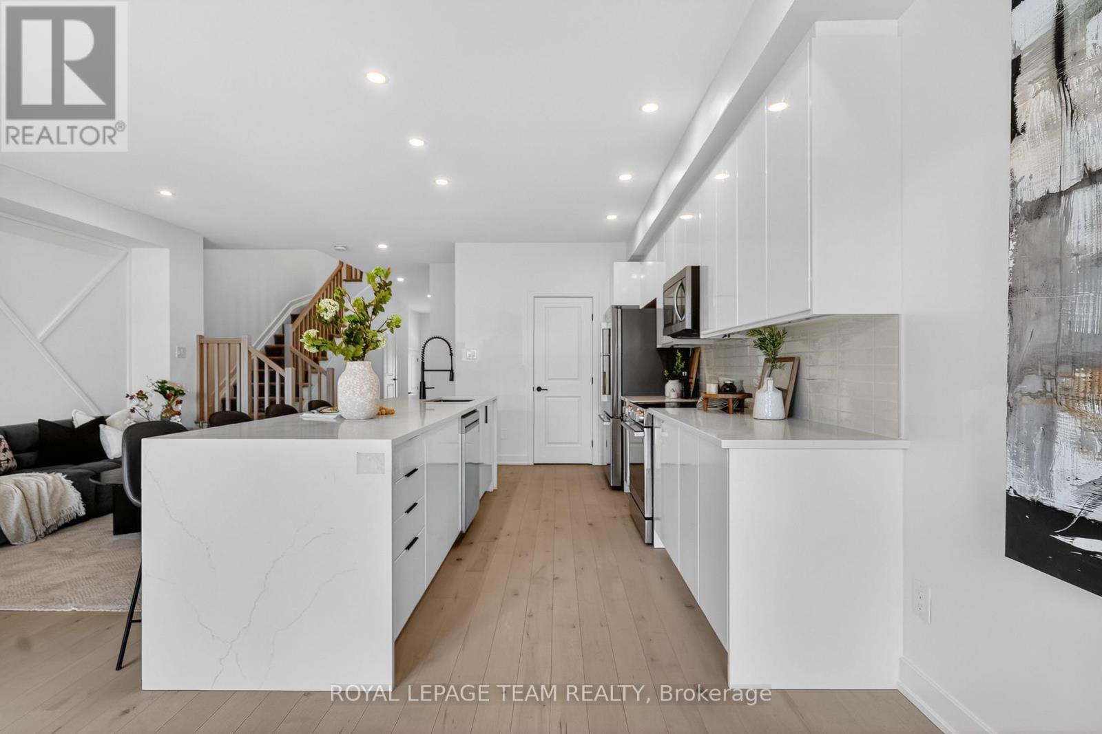 528 CORRETTO PLACE - 11